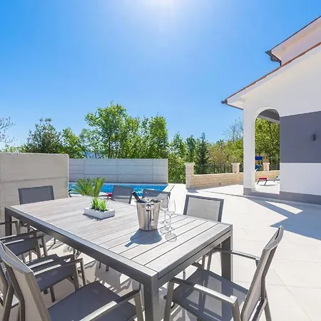 Villa By Istrialux *