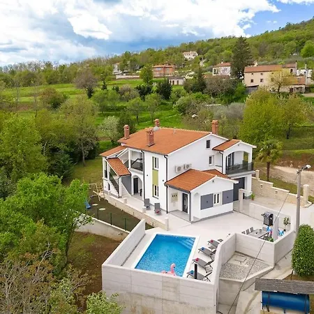 By Istrialux Villa *