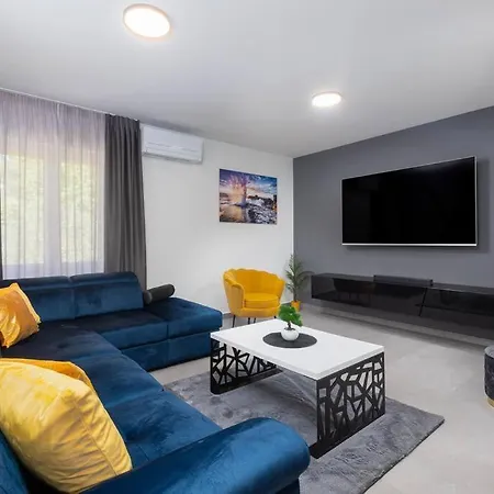 By Istrialux Benazici