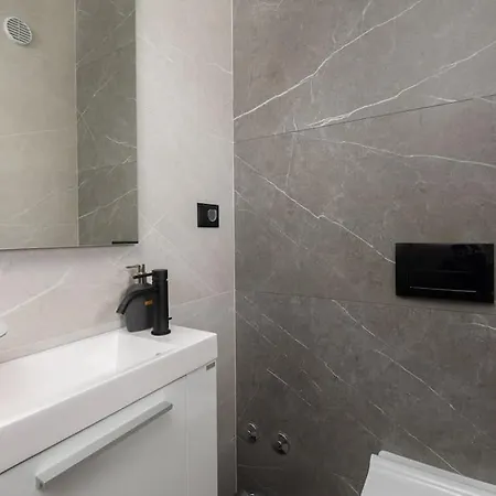 By Istrialux Villa *