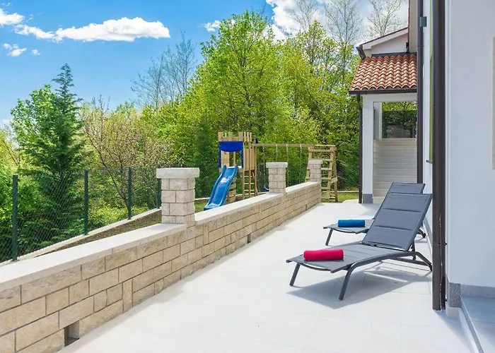 Villa By Istrialux Benazici