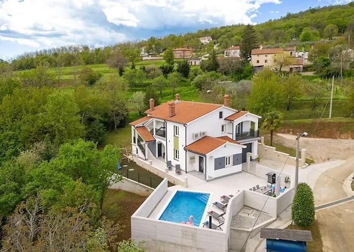 By Istrialux Villa *